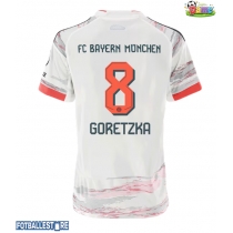 Bayern Munich Leon Goretzka #8 Bortedrakt Dame 2025-26 Kortermet